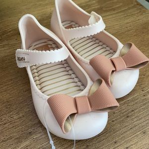 Zaxy toddler girls rubber cream Mary-Jane shoes